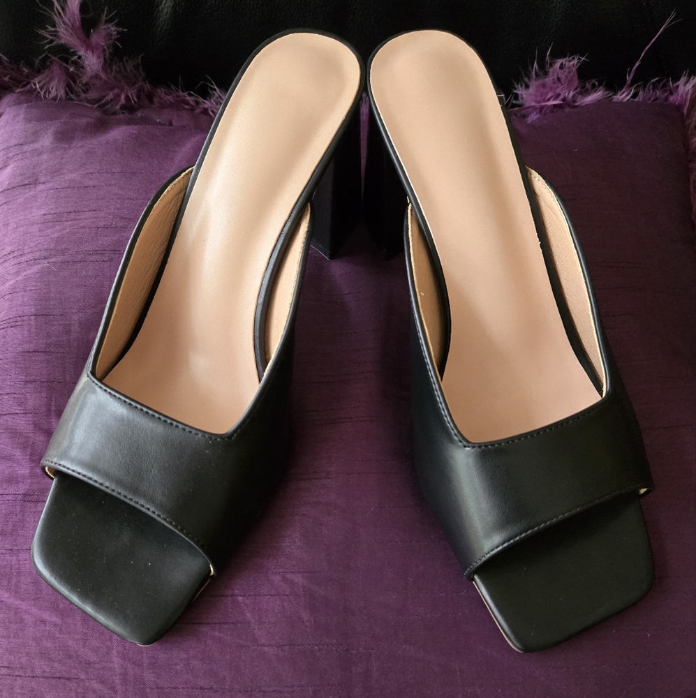 Elegant Black Women's Slide Sandals
